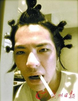 男神丑照片,揭秘颜值逆袭的蜕变之路